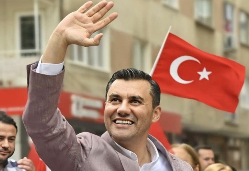 В Турции мэр Манисы умер от удара током