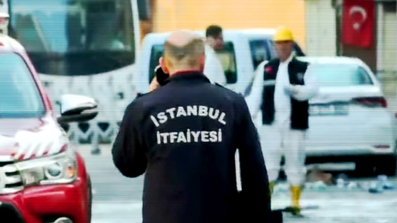 В Стамбуле три человека погибли при взрыве бытового газа в жилом доме