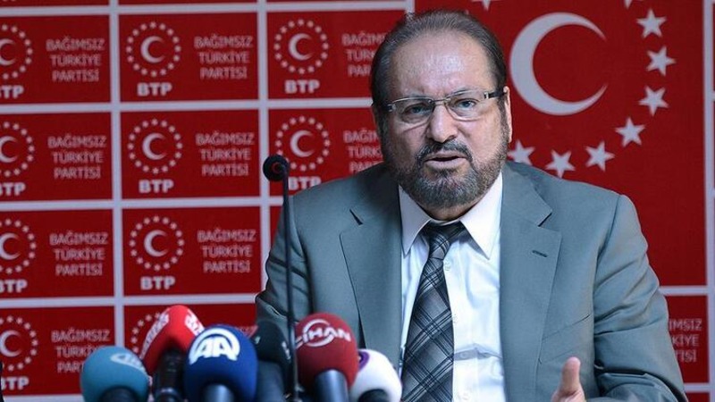 Лидер турецкой партии умер от COVID-19
