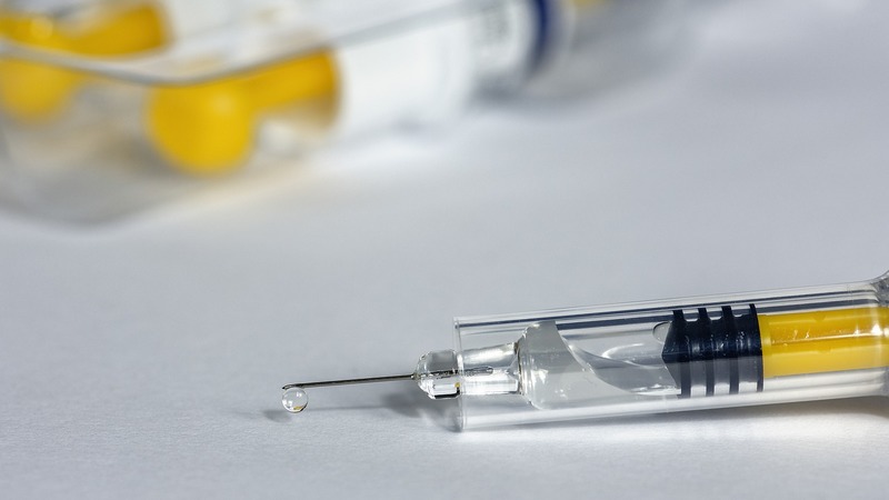 Лишь 9,4% турок согласились бы сделать российскую вакцину от COVID-19