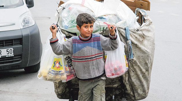 Менее трети сирийских детей в Турции посещают школу