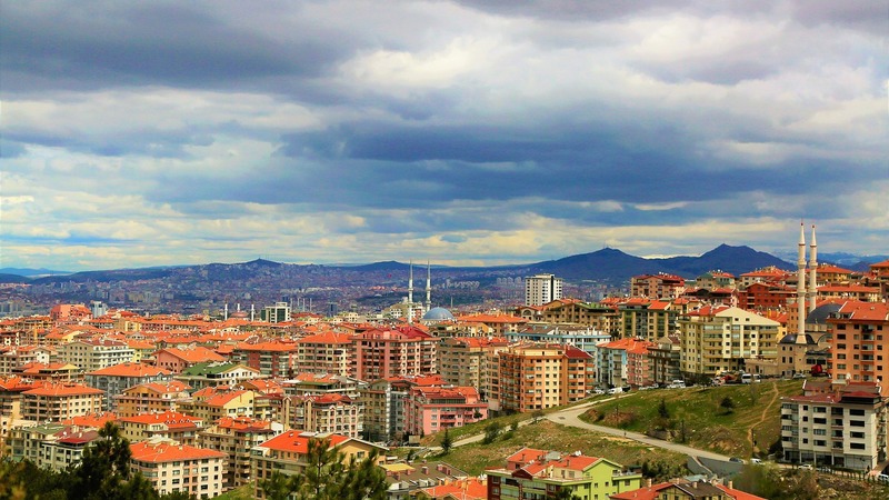 В Анкаре задержали шесть подростков, осквернивших могилы христиан