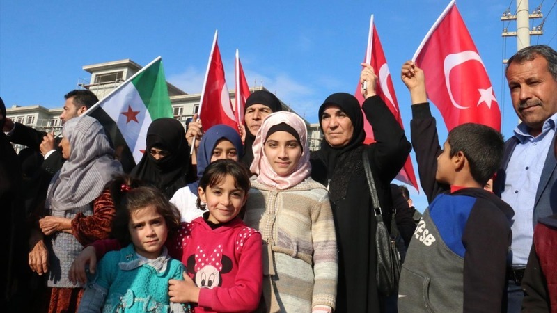 Турция намерена оказать финансовую помощь сирийцам, возвращающимся домой
