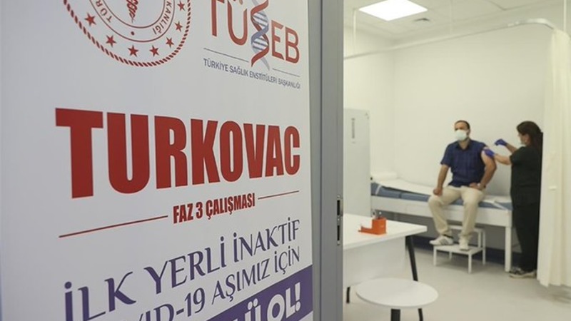 В Турции разрешили экстренное использование местной вакцины Turkovac