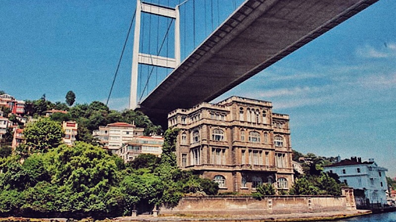 Самый дорогой особняк Босфора в Стамбуле выставлен на продажу
