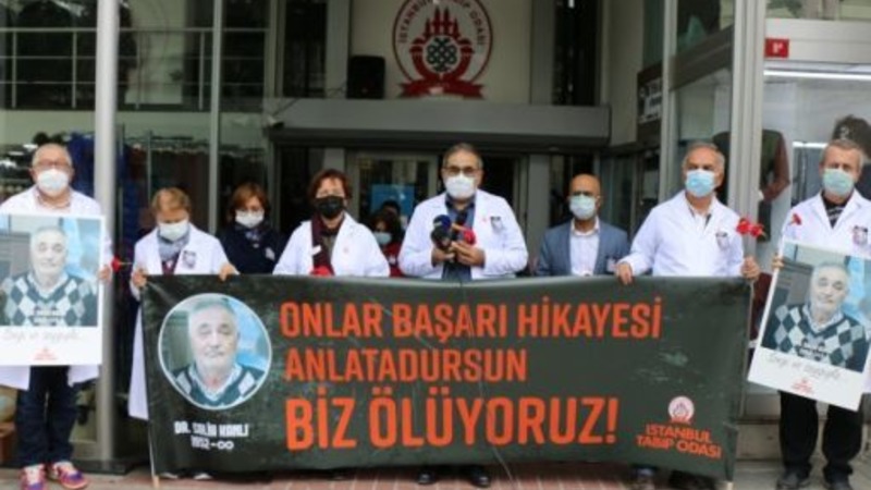 Стамбульские врачи: Наши коллеги умирают, а данные по COVID-19 ложь
