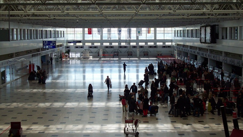 Турция отменила тендер на расширение аэропорта Антальи