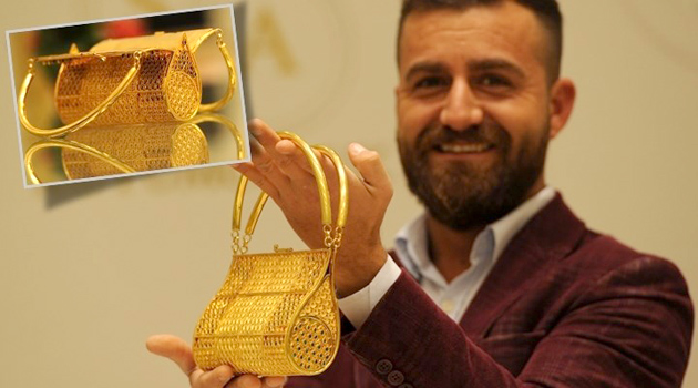 Сумочка из 22-х каратного золота за 120 тыс. лир