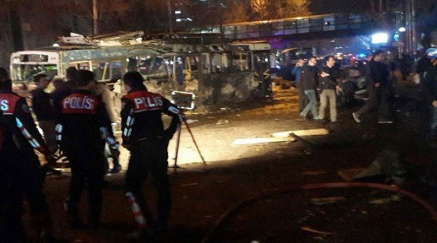 Число жертв теракта в центре столицы Турции возросло до 27