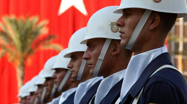 Выданы ордера на задержание 117 турецких военных