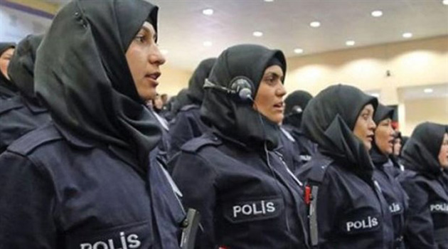 В Турции женщины-полицейские смогут носить хиджаб