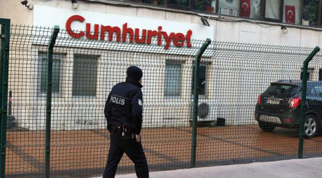 Турецким журналистам грозит тюрьма за карикатуры из Charlie Hebdo