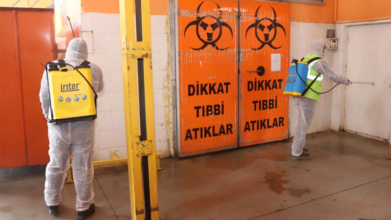 В Турции сегодня от коронавируса умерло ещё 75 человек