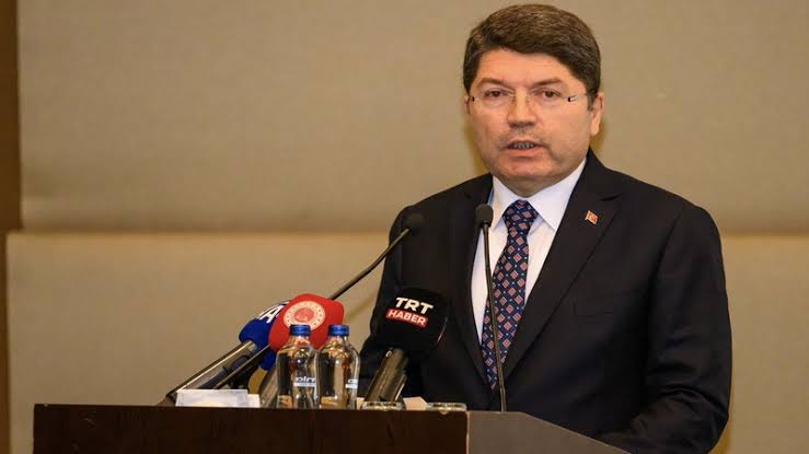 Минюст: В Турции по подозрению в поджогах леса с июня задержаны около 170 человек