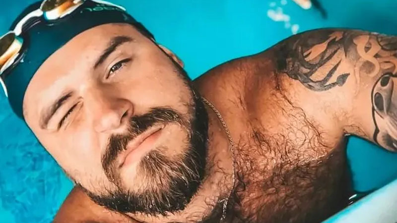 Родные пропавшего пловца Свечникова прибыли в Стамбул, чтобы связаться со свидетелем заплыва