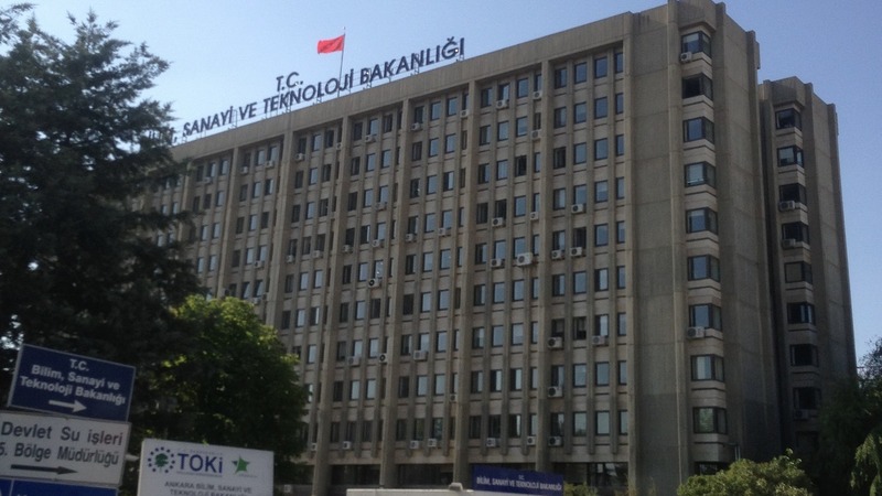 Турецкий Минпром планирует ввести цифровой контроль за обслуживанием лифтов после многочисленных аварий