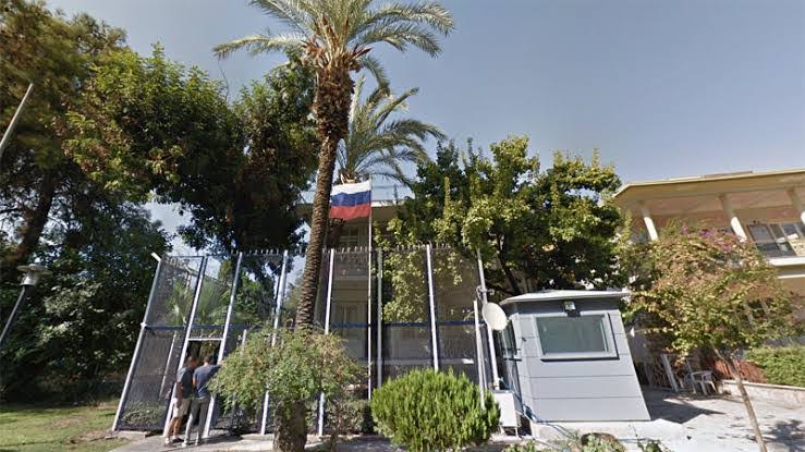 Дипломаты РФ оказали содействие в отправке на родину впавшего в кому в Анталье туриста