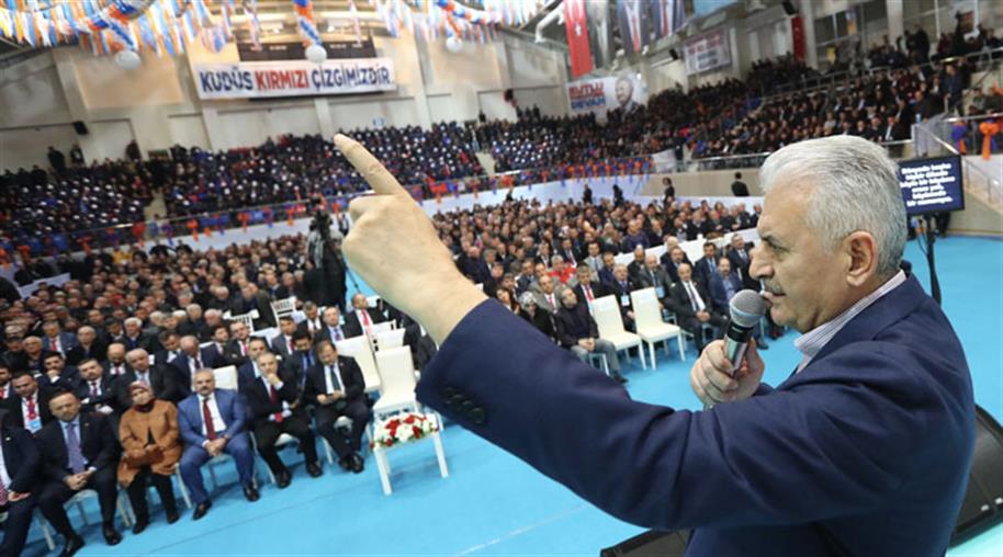 Госучреждения Турции в 2018 году примут на работу 110 тыс. новых чиновников