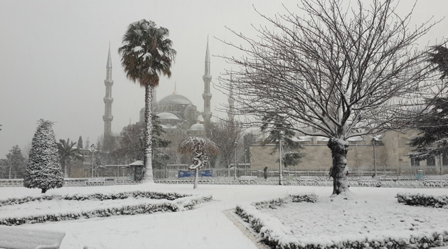 В Турции выпал долгожданный снег