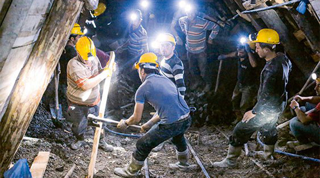 В затопленной шахте седьмой день продолжаются аварийно-спасательные работы