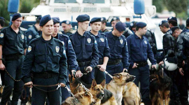 Около 13 тысяч сотрудников полиции уволены в Турции