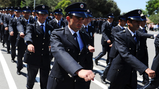 Более 22 тыс. полицейских в Турции уволены из-за связей с Гюленом