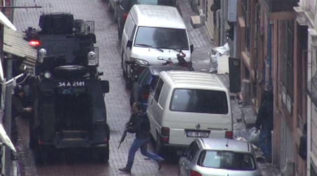 Террористки, напавшие на полицейский участок в Стамбуле, ликвидированы