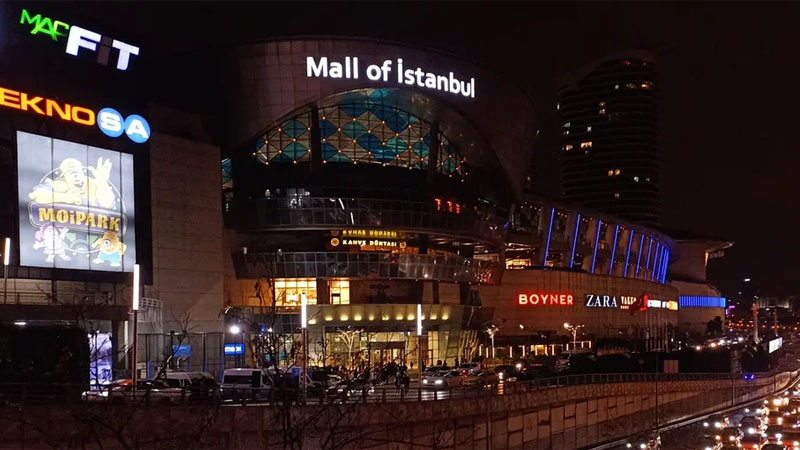 Падение лиры не сделало доступнее турецкий шопинг для россиян