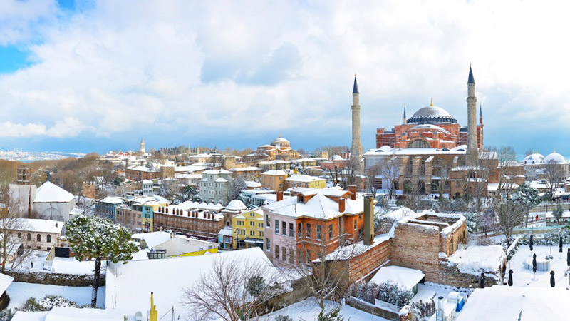 Метеорологи прогнозируют в декабре в Турции сибирские морозы и обильный снег