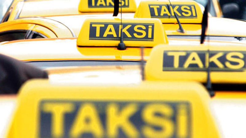 МВД Турции ограничило количество такси в крупных городах на 50%