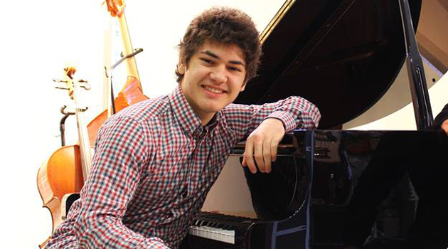 Юный сирийский пианист-виртуоз удостоен награды в Швеции 