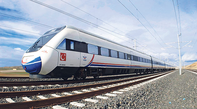 Высокоскоростной поезд Анкара-Стамбул начал работу