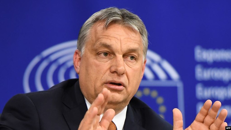 Орбан: Венгрия будет силой защищать границу ЕС, если Турция откроет путь для беженцев