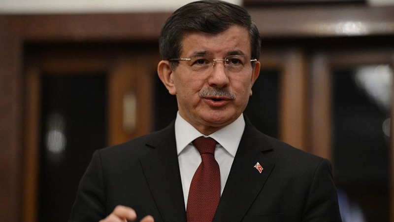 Экс-премьер Давутоглу арендовал офис в Стамбуле для новой партии