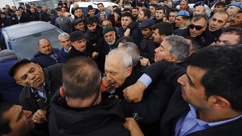 В Турции напали на главу оппозиции Кылычдароглу
