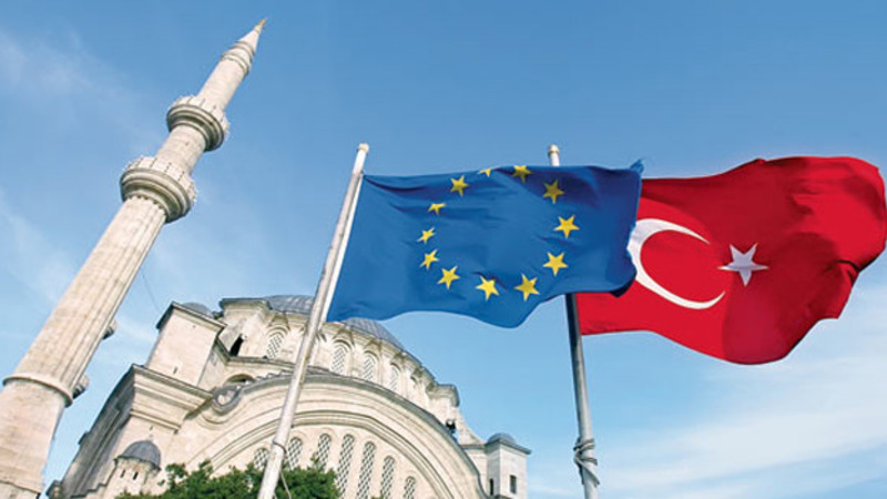«Франция будет добиваться прекращения Таможенного союза ЕС с Турцией»