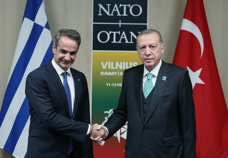 Лидеры Турции и Греции обсудили в Вильнюсе урегулирование разногласий между двумя странами
