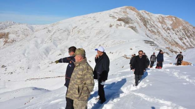 В результате схода лавины в Турции погибли два солдата