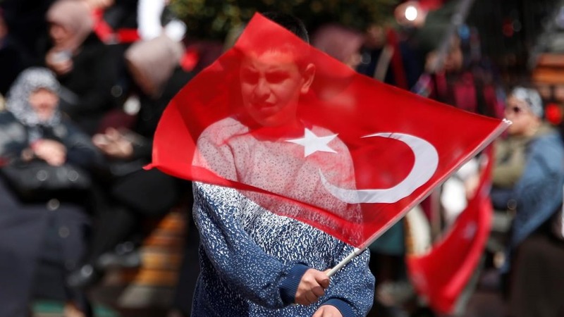 Опрос: Менее 35% турок поддерживают президентскую систему
