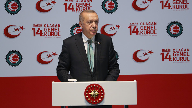 Эрдоган назвал сделку с Россией по С-400 важнейшим соглашением для современной Турции