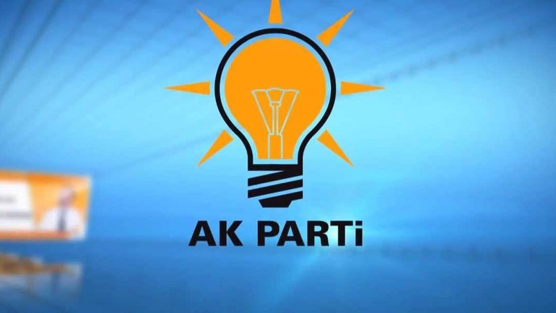 Правящая партия Эрдогана по-прежнему лидирует в опросах о выборах