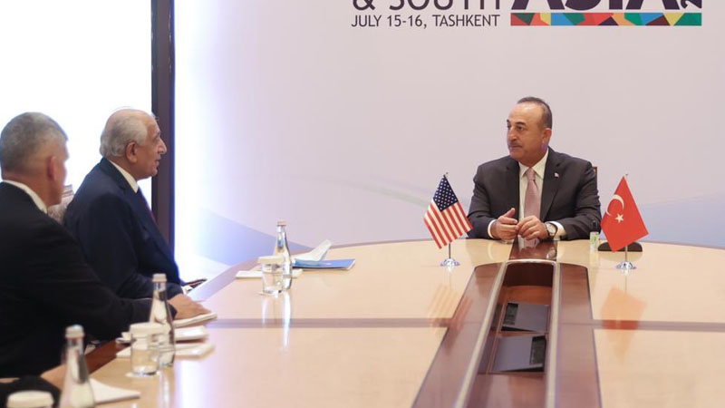 Глава МИД Турции обсудил планы на Афганистан со спецпосланником США