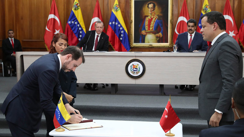 Анкара и Каракас заключили несколько договоров о сотрудничестве