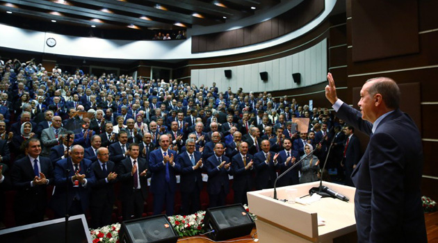 Эрдоган вернулся в ряды правящей Партии справедливости и развития
