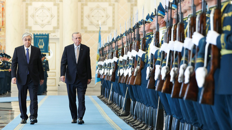 Эрдоган прибыл с госвизитом в Астану для участия в саммите СВМДА