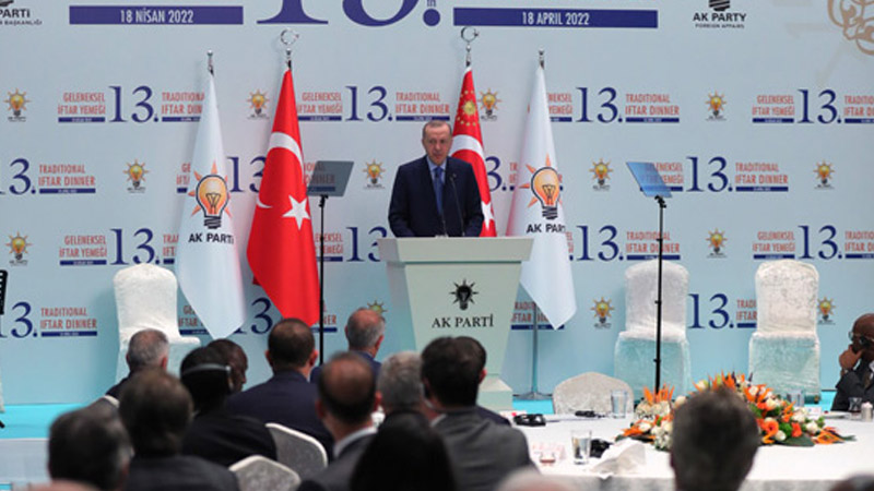 Эрдоган рассчитывает на возможность организации встречи Путина с Зеленским