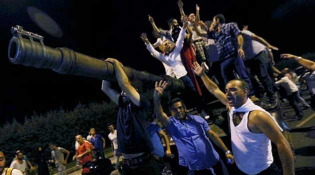 Количество погибших при попытке переворота в Турции увеличилось до 60 человек