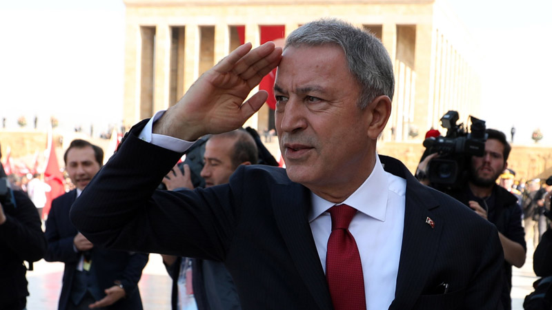Министр обороны Турции: Мы ведём переговоры с Москвой для использования воздушного пространства в Идлибе