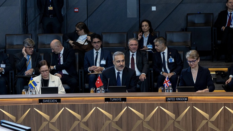 Источник: На заседании ОБСЕ Фидан обозначит позицию Анкары в пользу мирных шагов по Украине