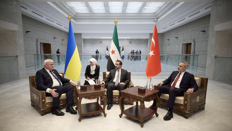 В Дамаске прошли трехсторонние переговоры глав МИД Турции, Сирии и Украины